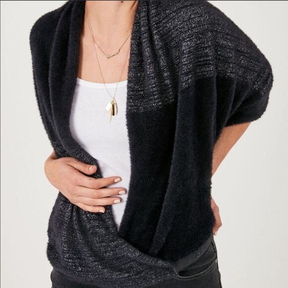 Stella & Dot Metallic Multi-Way Snap Scarf Black & Gray - Picture 9 of 11